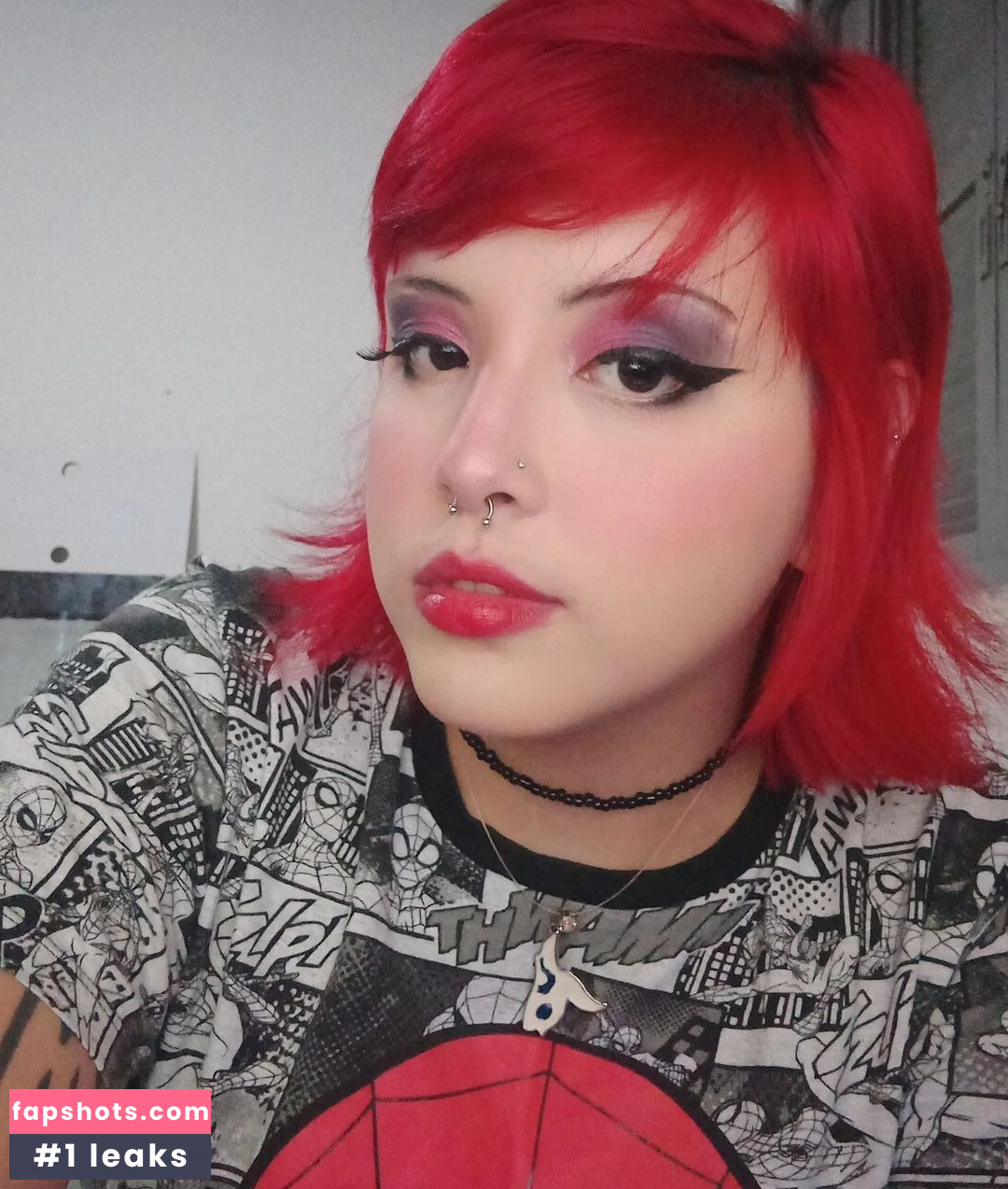 Aiko Hirakura gallery photo #10