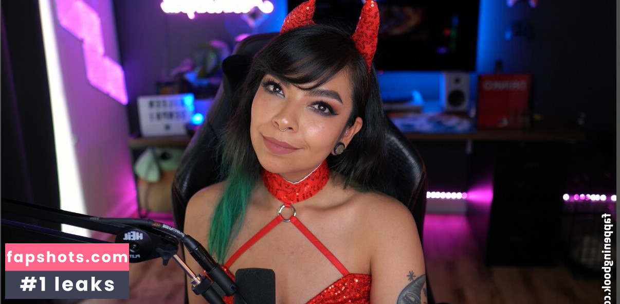 Aileen Senpai gallery photo #133