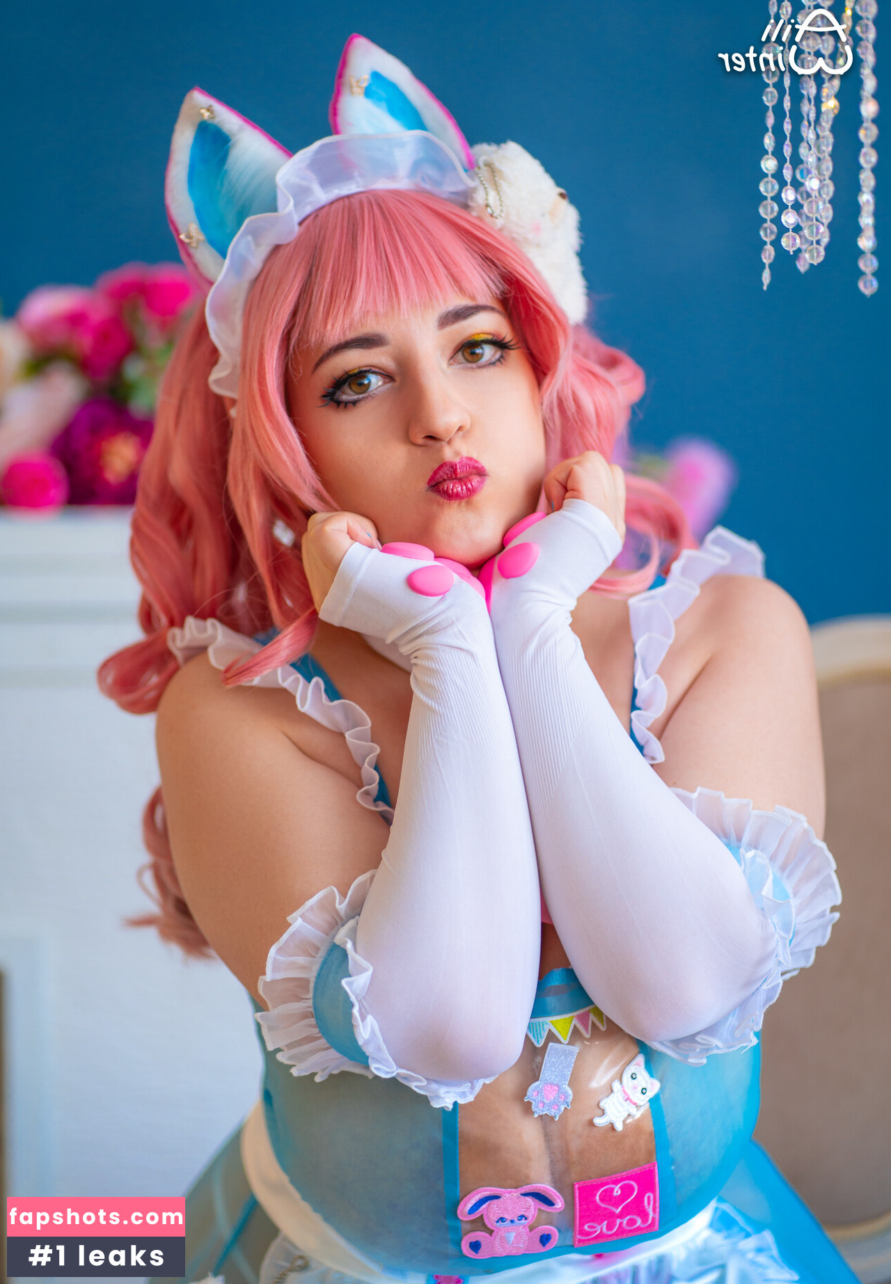 Aili Winter gallery photo #41