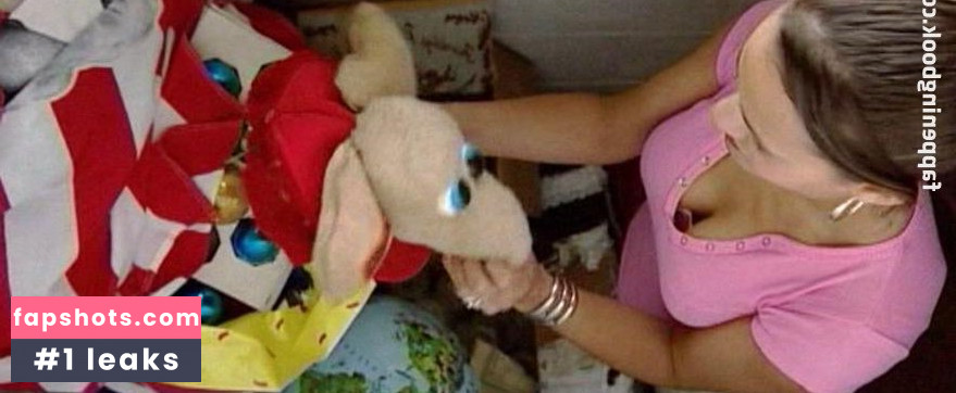 Aimee Bravo nude babe gallery