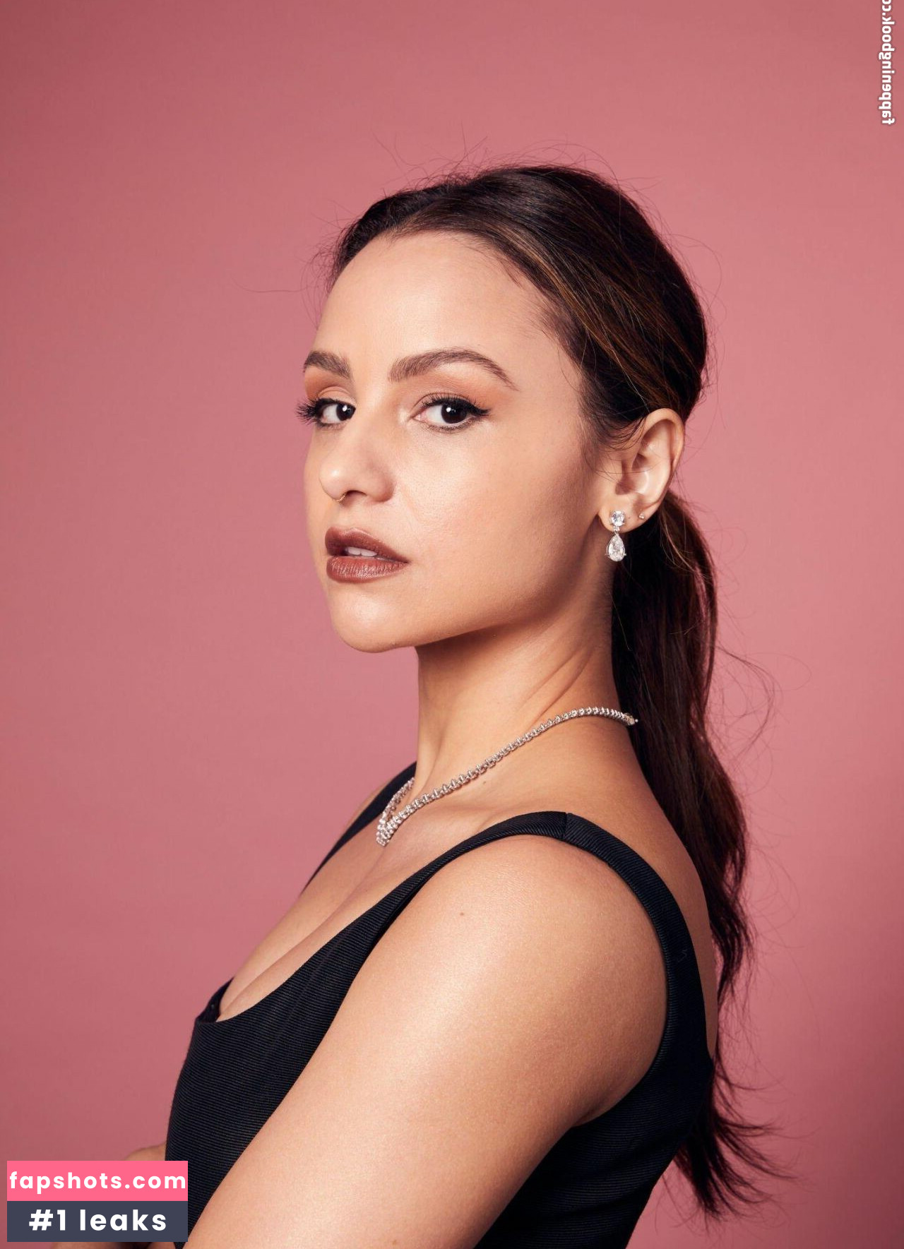 Aimee Carrero gallery photo #15
