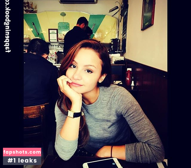 Aimee Carrero nude babe gallery