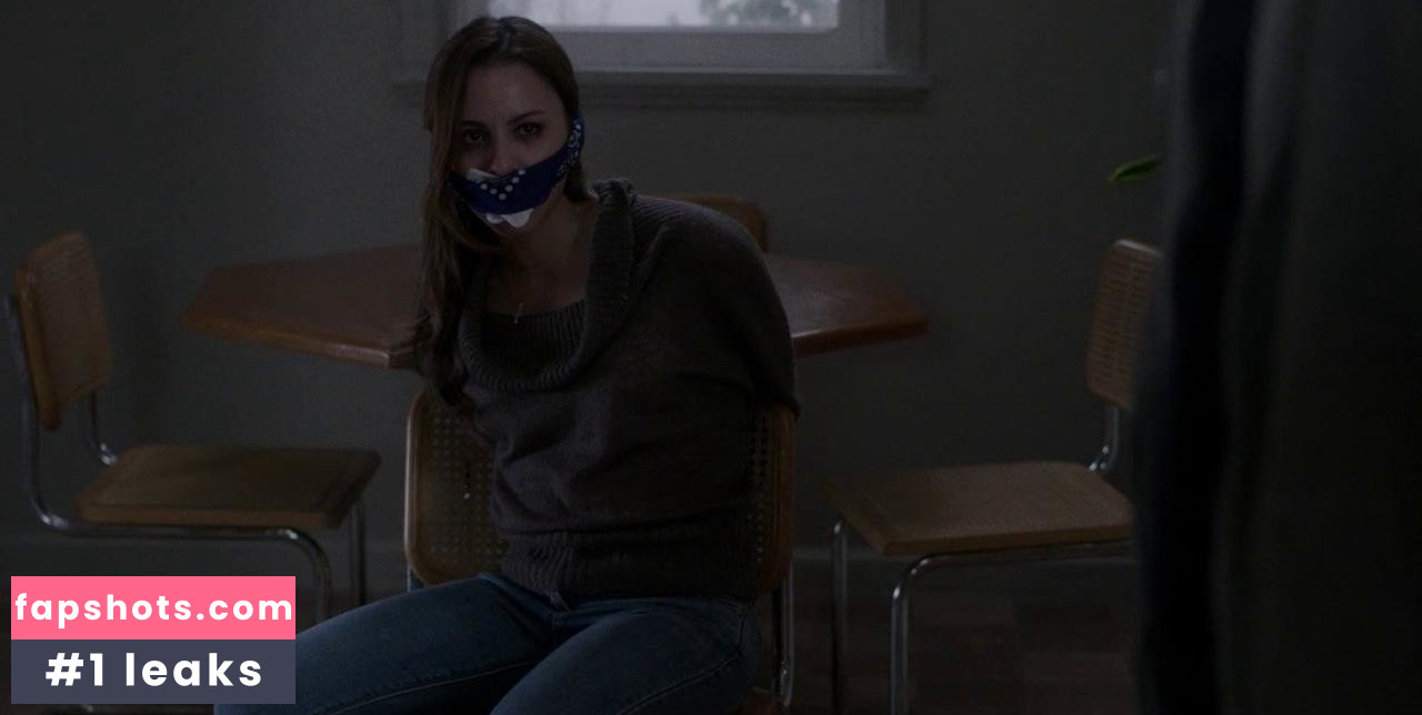 Aimee Carrero gallery photo #36