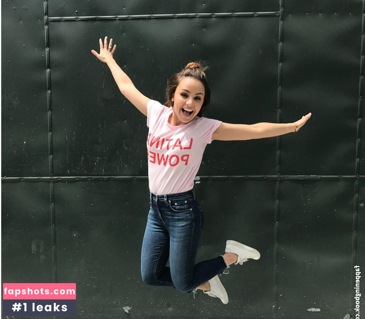 Aimee Carrero gallery photo #41