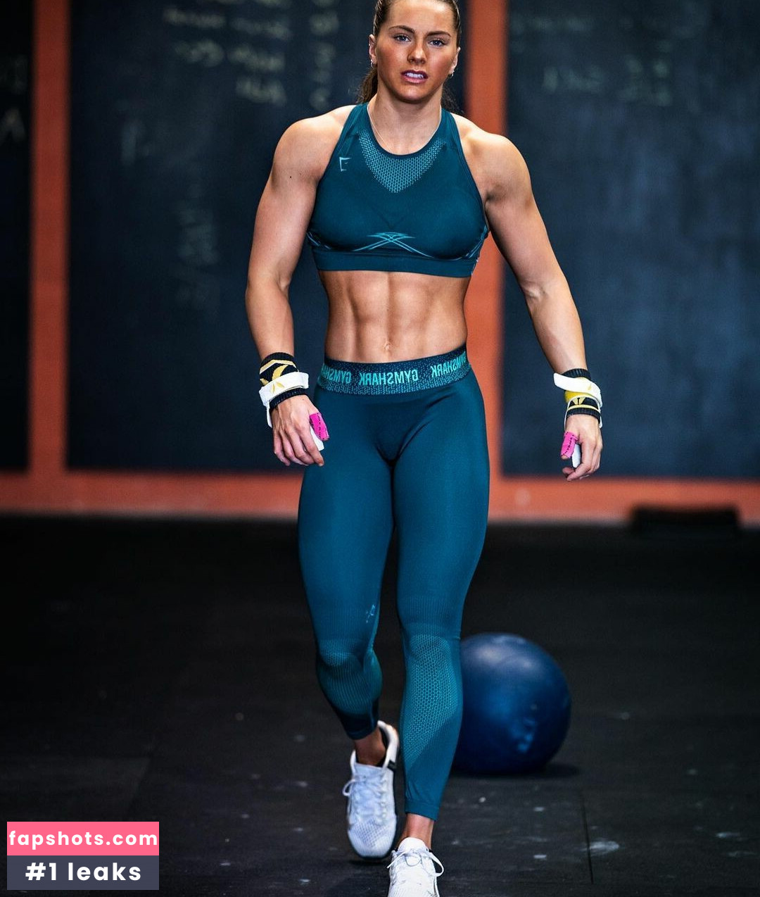 Aimee Cringle Nude Leaks OnlyFans Photos #18 - LeakJerk