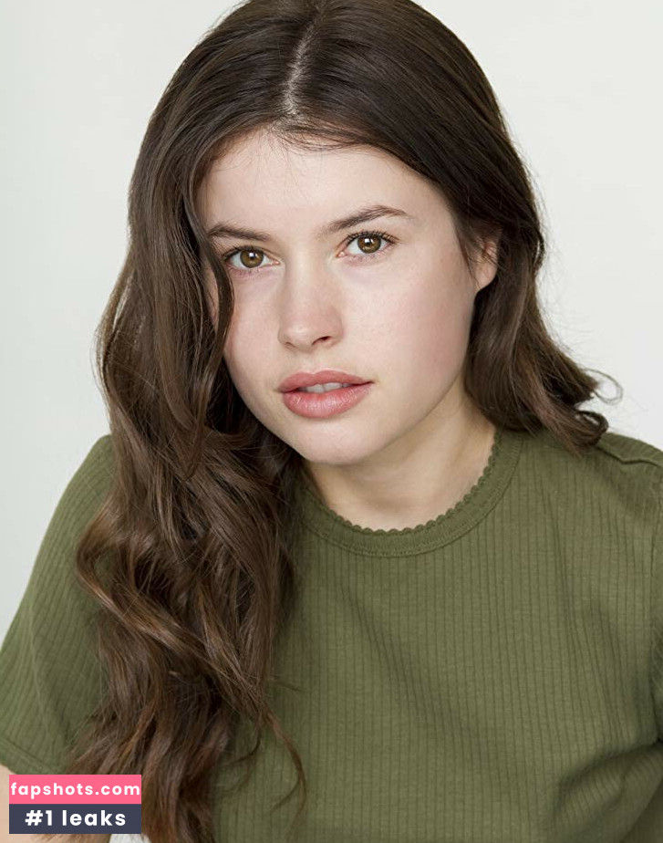 Aimee Kelly gallery photo #9