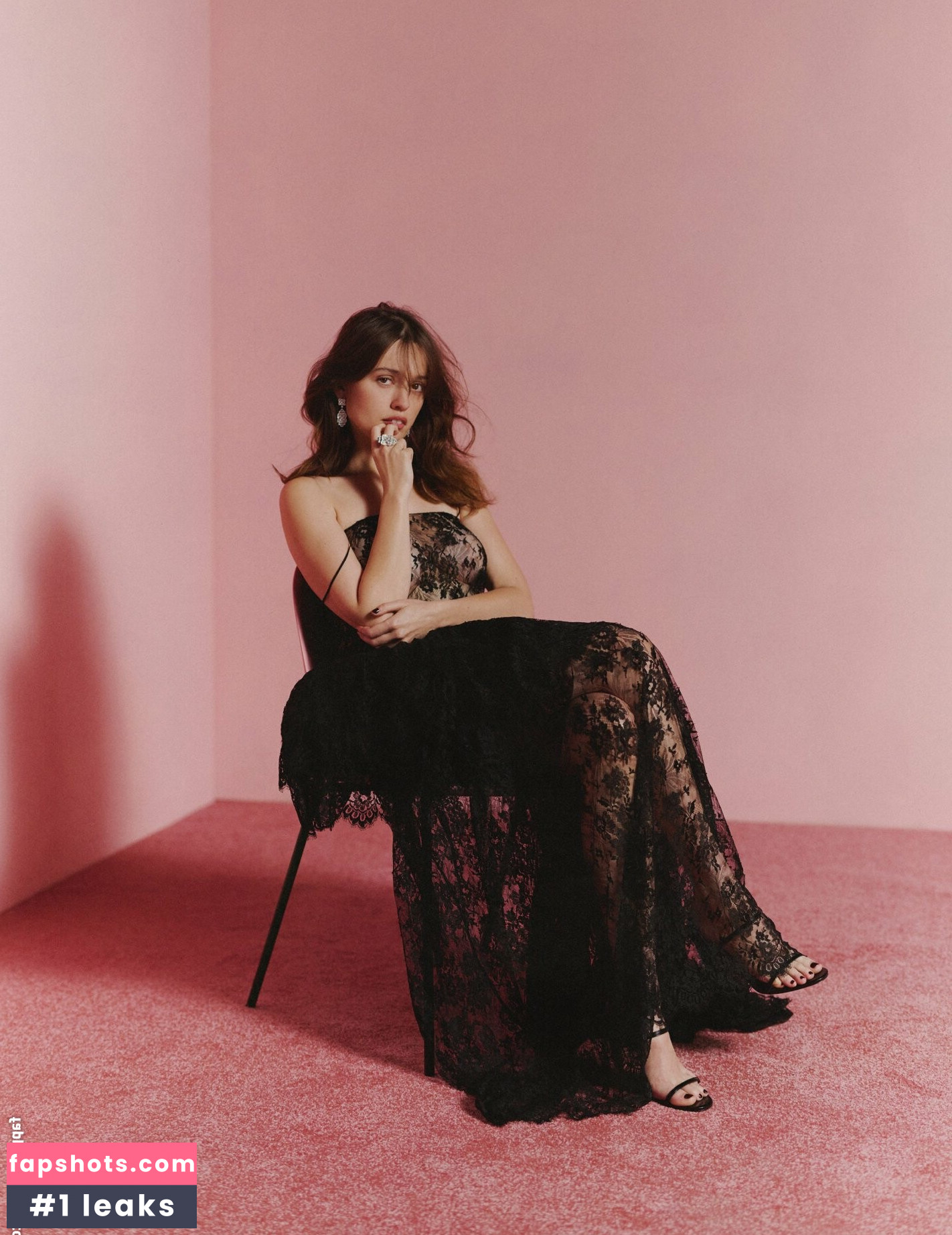 Aimée-Lou Wood gallery photo #16