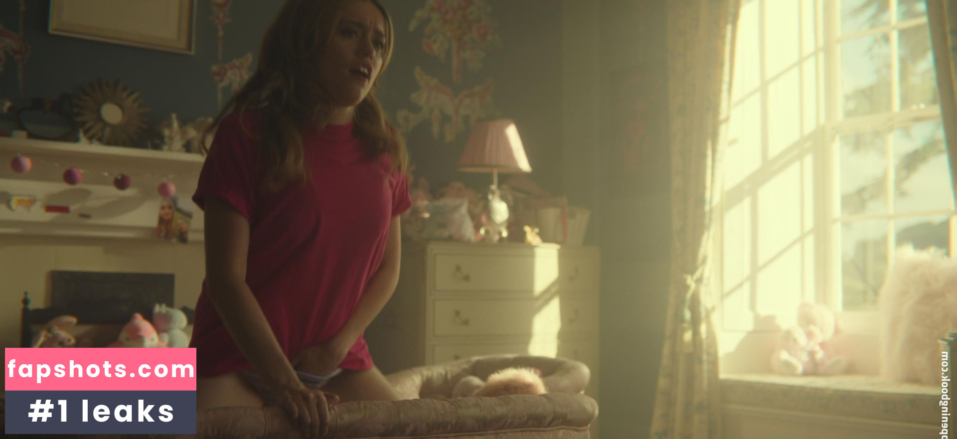 Aimée-Lou Wood gallery photo #100