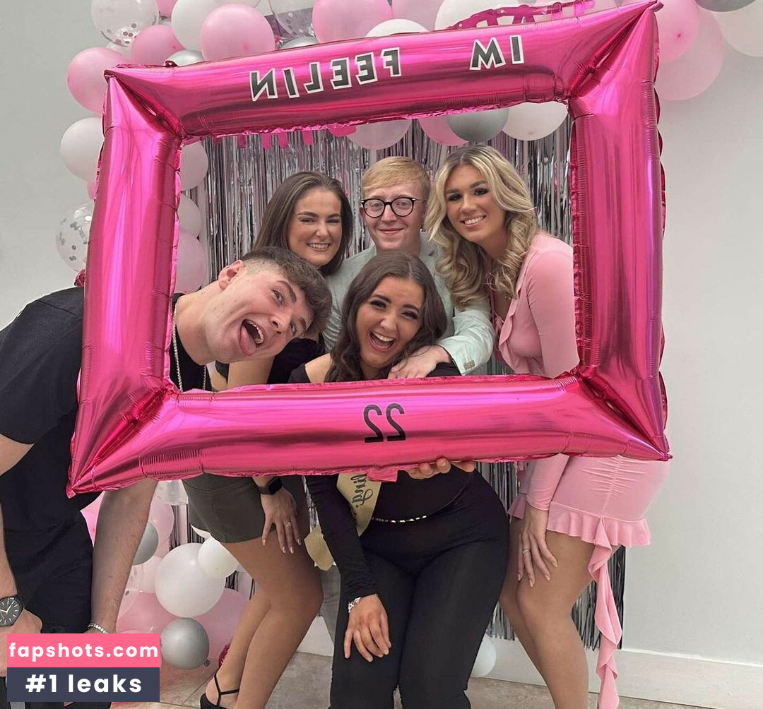 Aimee McColl gallery photo #9