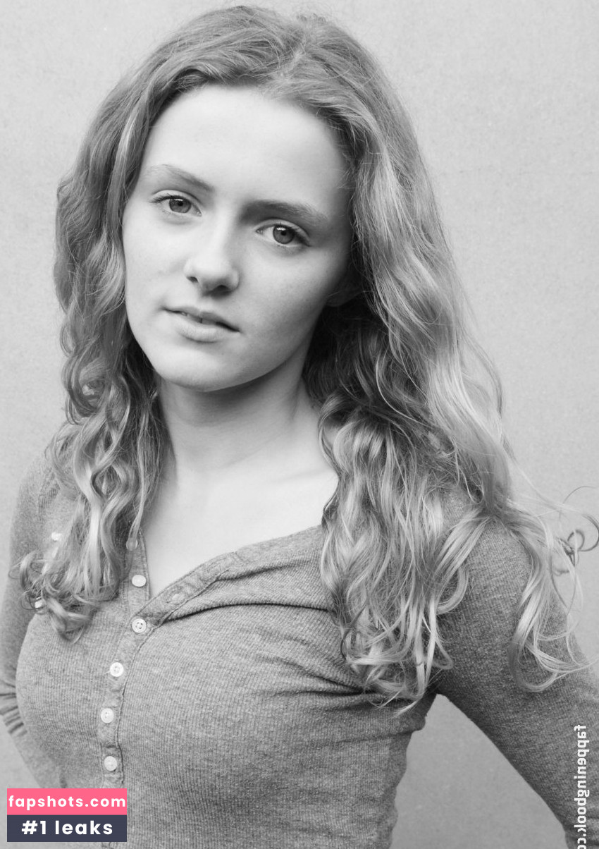 Aimee Richardson gallery photo #3