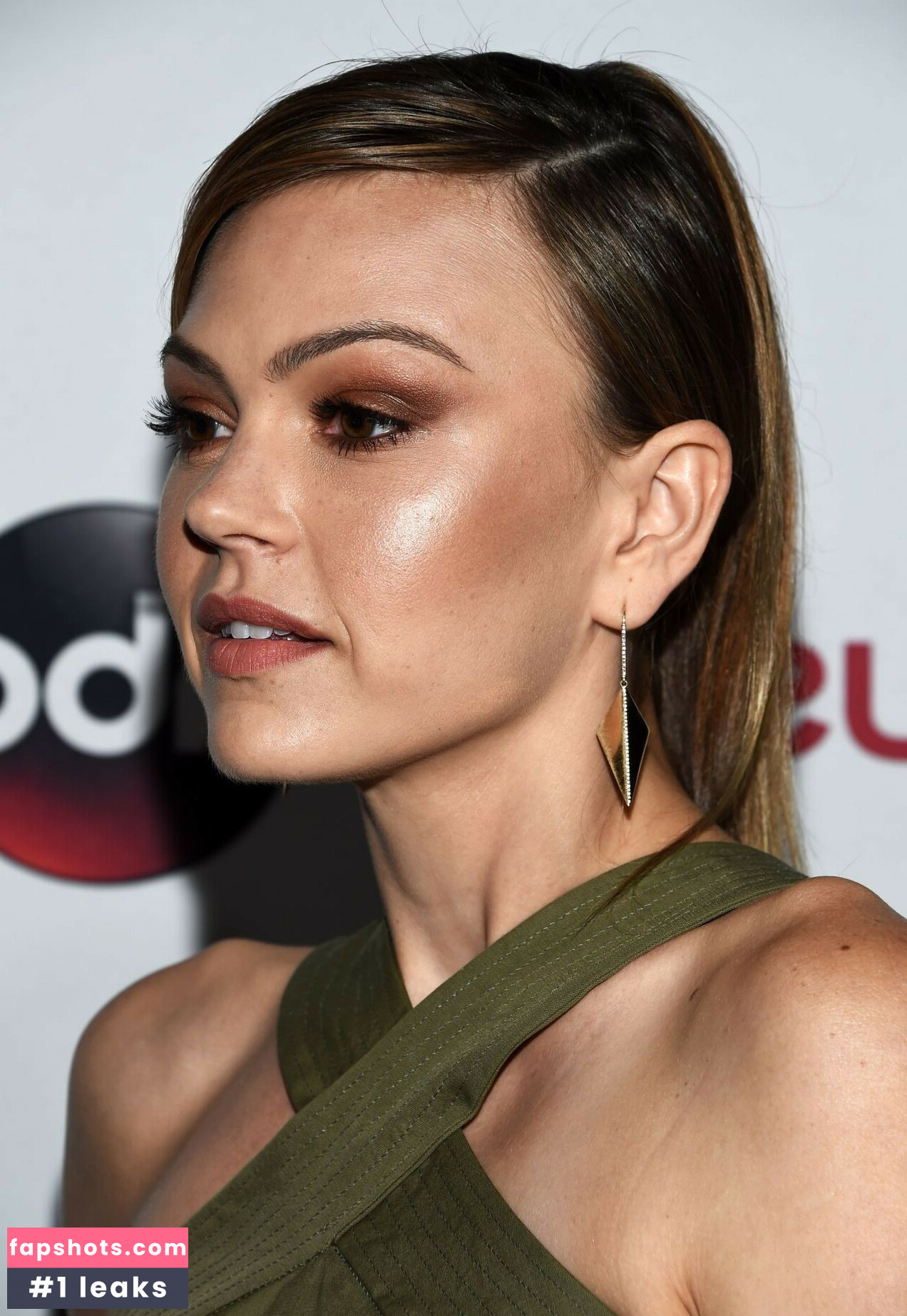 Aimee Richelle Teegarden gallery photo #4