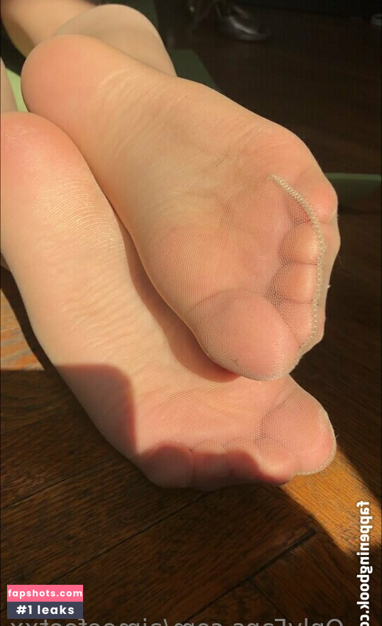 aimeefeetxx Nude Leaks OnlyFans Photos #6 - LeakJerk