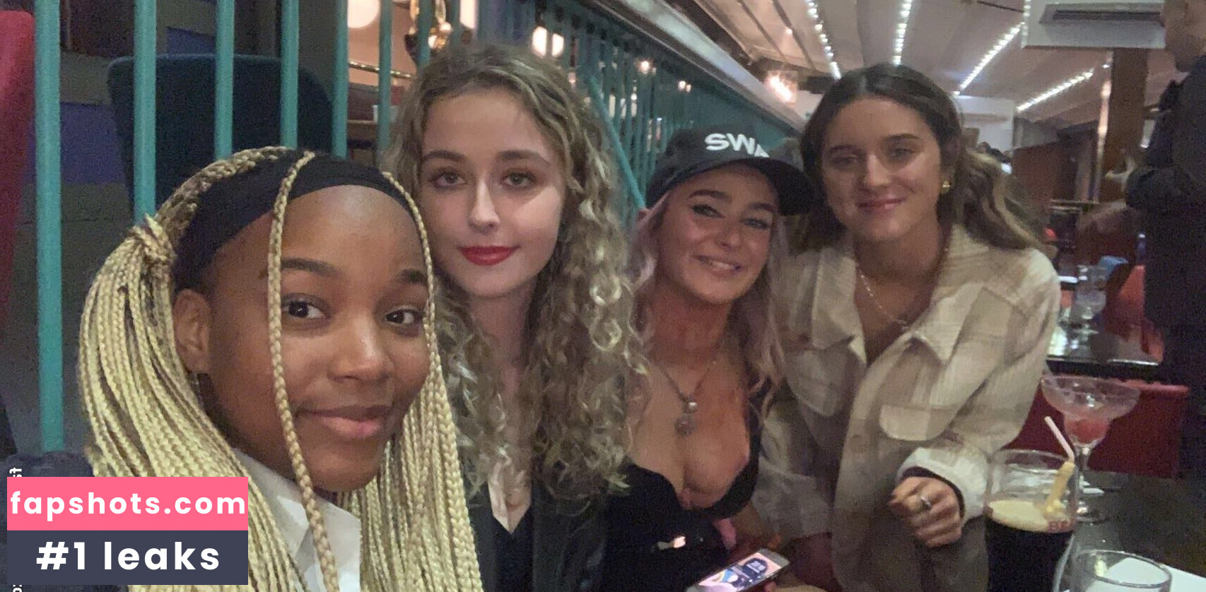 Aiobhin gallery photo #2