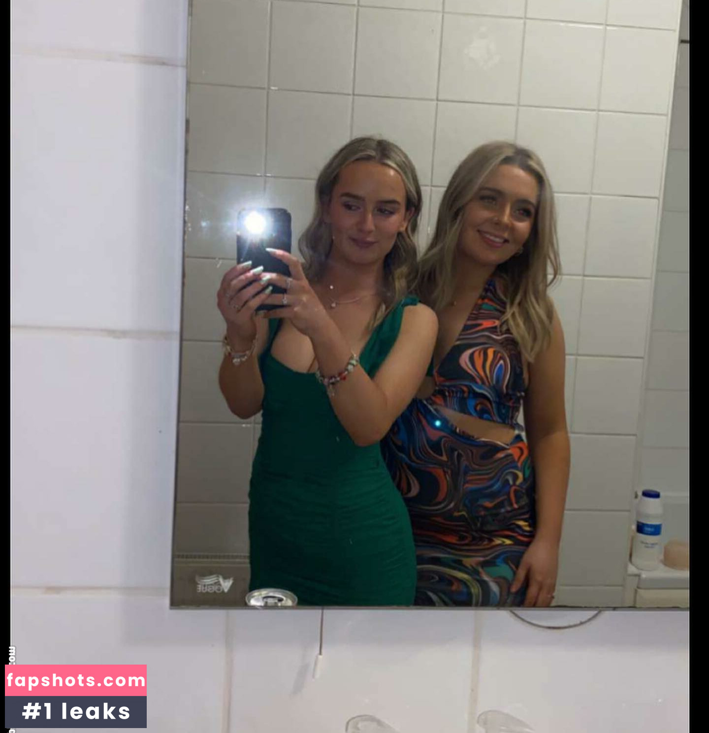 Aiobhin gallery photo #4