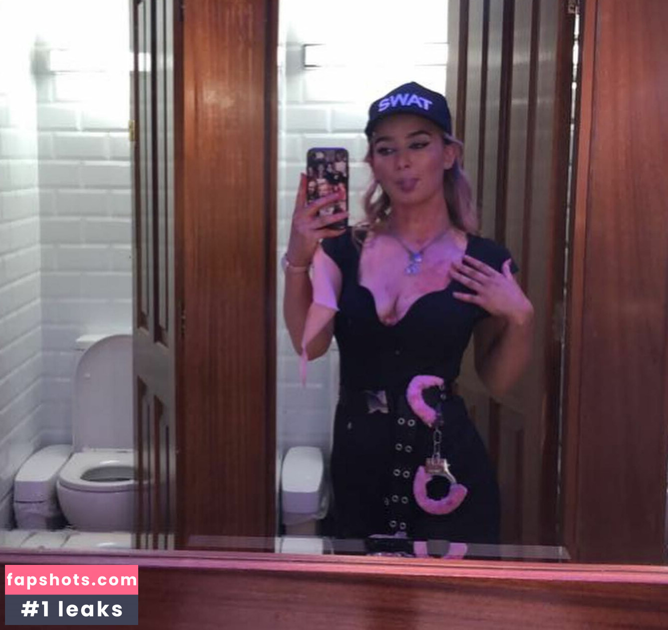 Aiobhin gallery photo #6