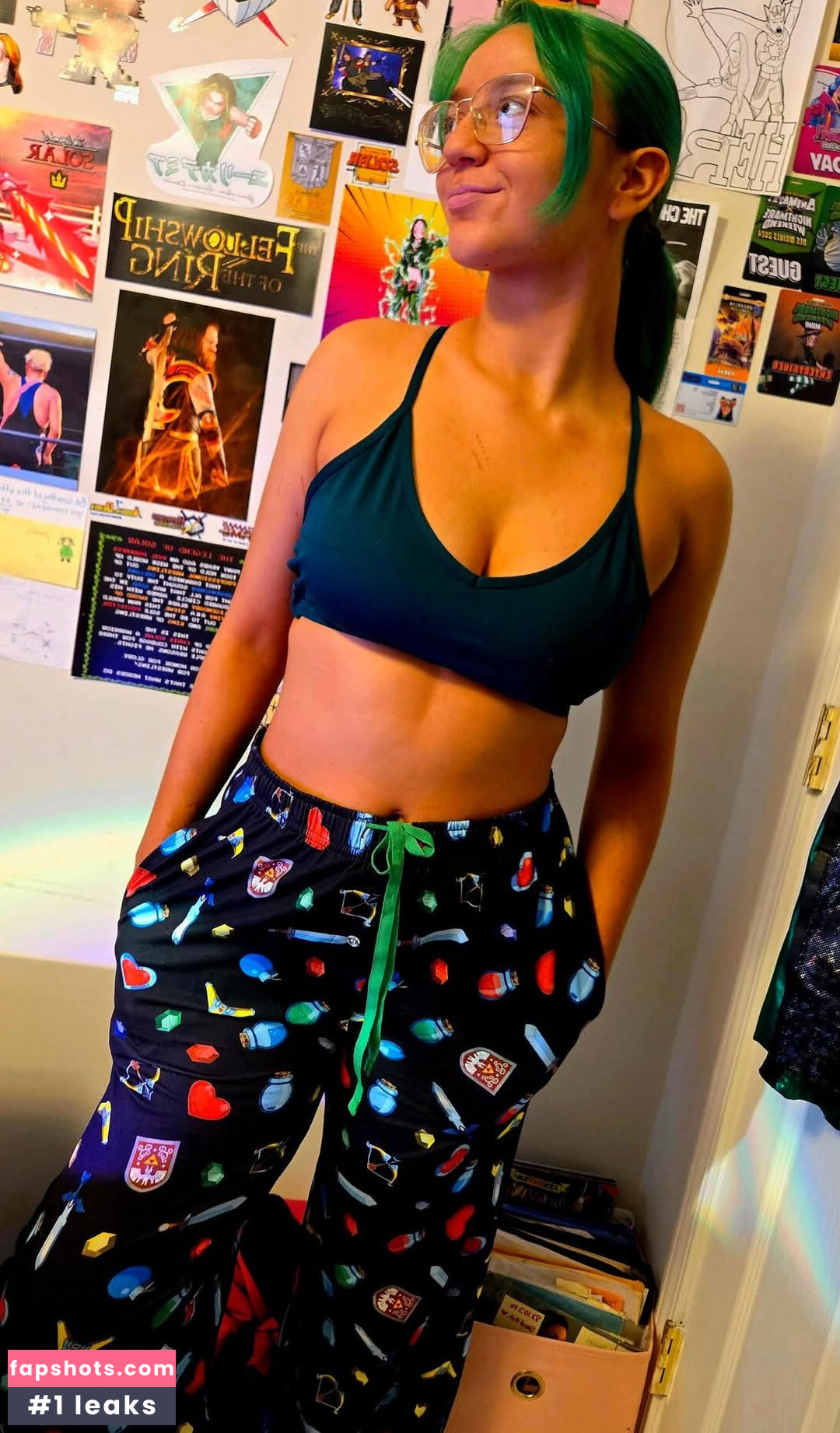 Airica Demia gallery photo #20