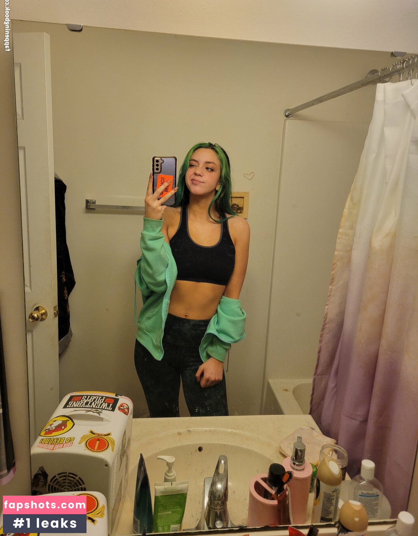 Airica Demia gallery photo #49