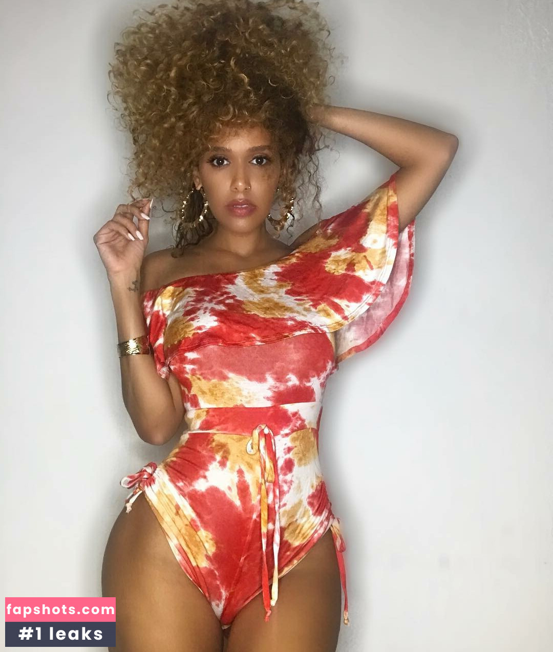 Aisha Thalia gallery photo #12