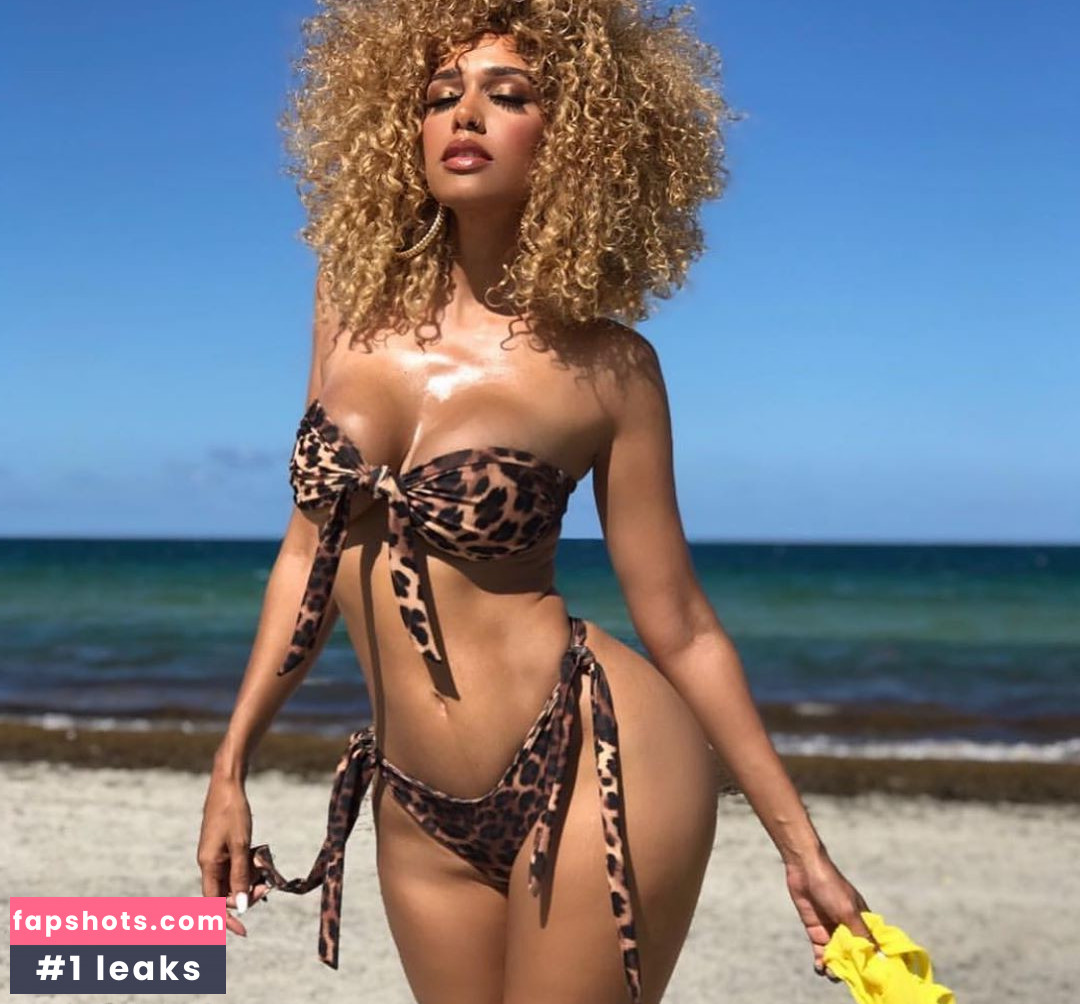 Aisha Thalia gallery photo #51