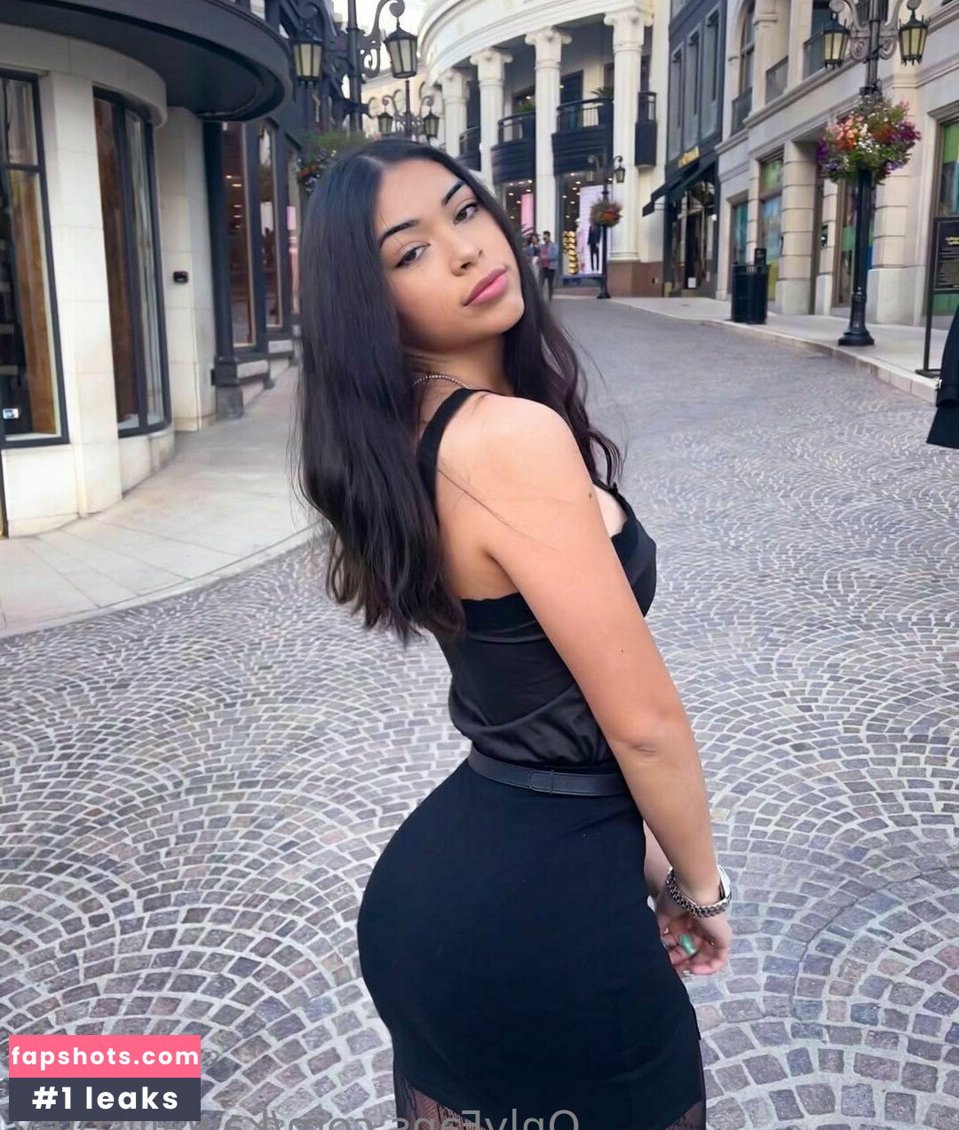 Aishah Sofey gallery photo #97