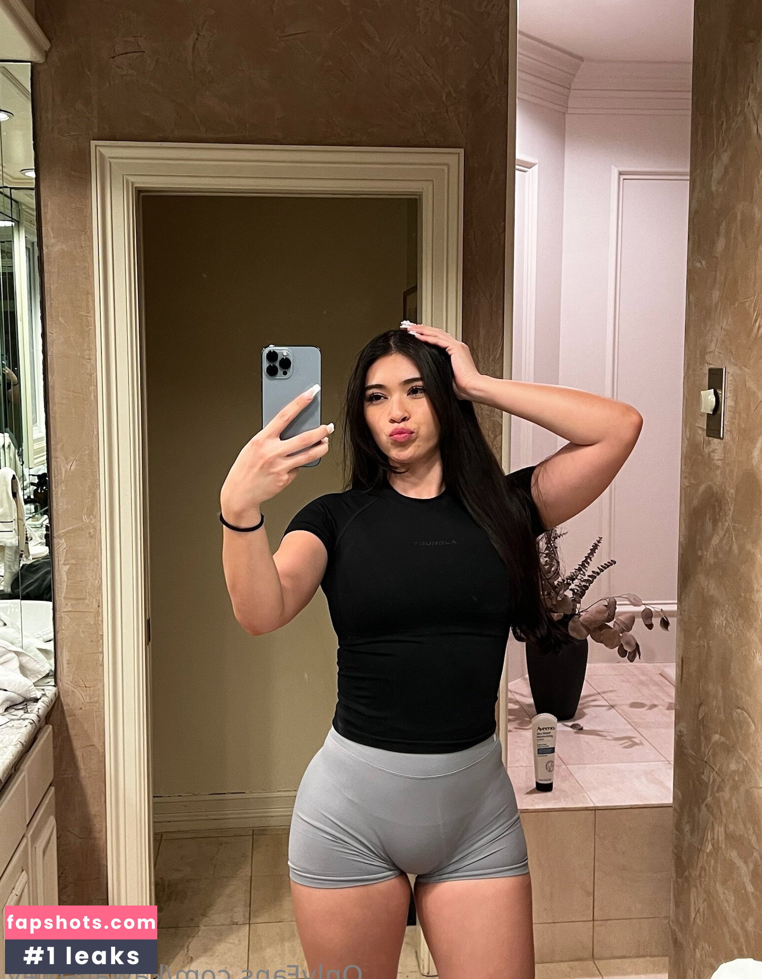 Aishah Sofey gallery photo #179
