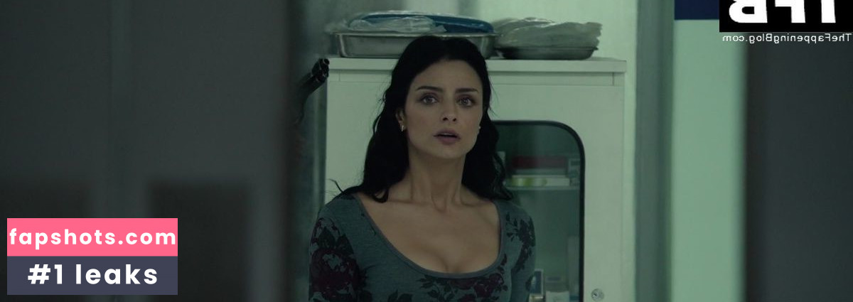 Aislinn Derbez gallery photo #15