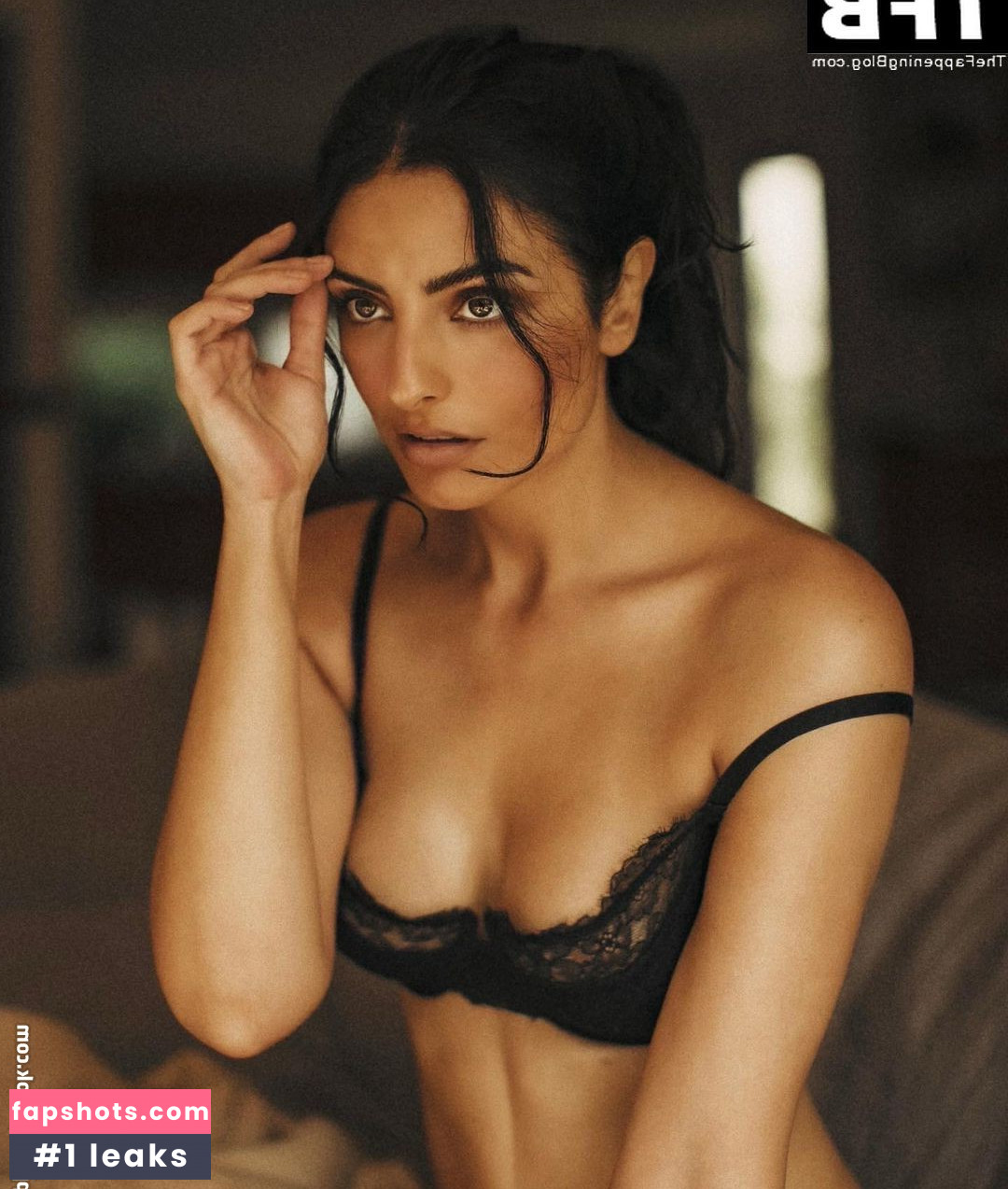 Aislinn Derbez gallery photo #57