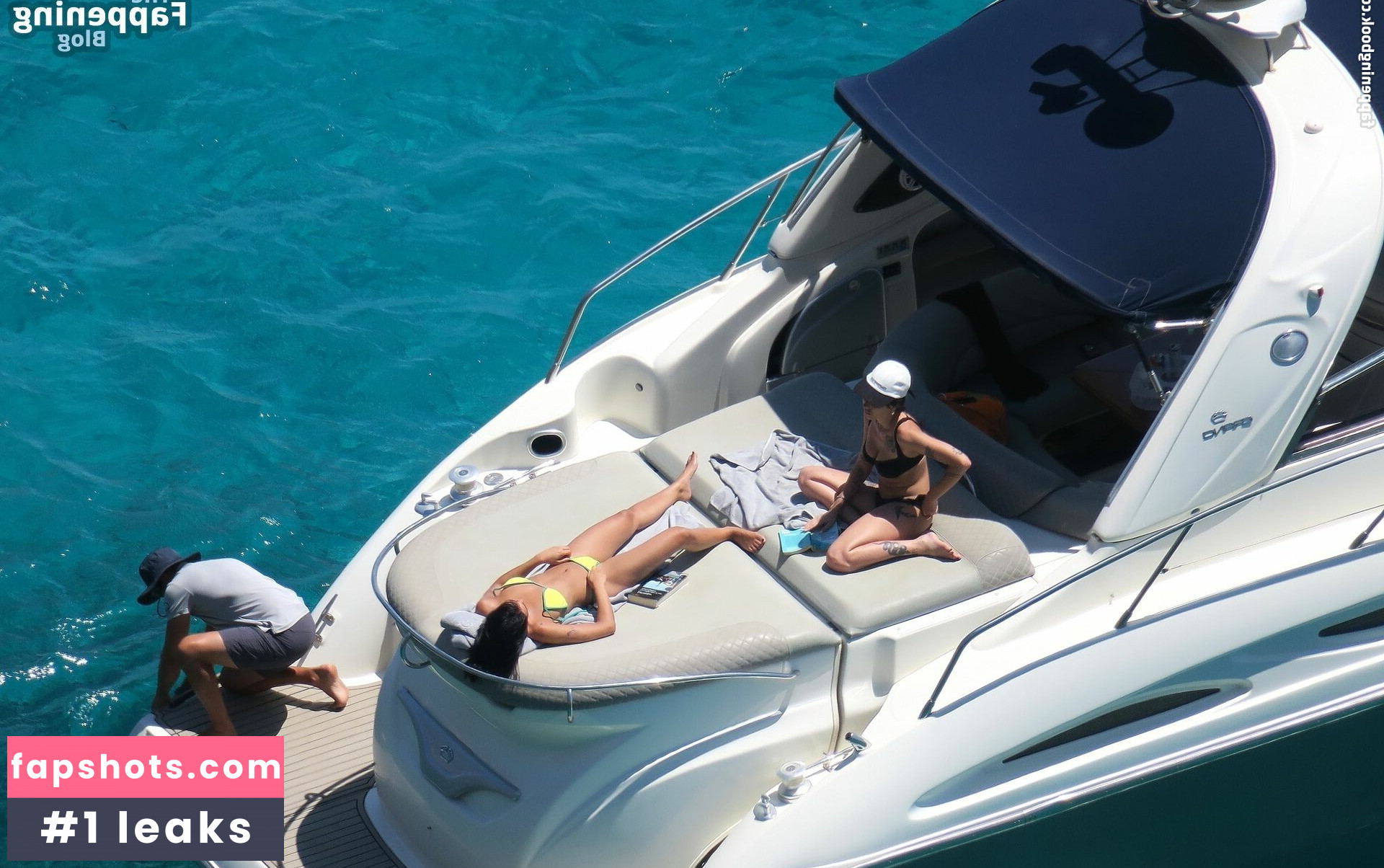 Aitana gallery photo #3