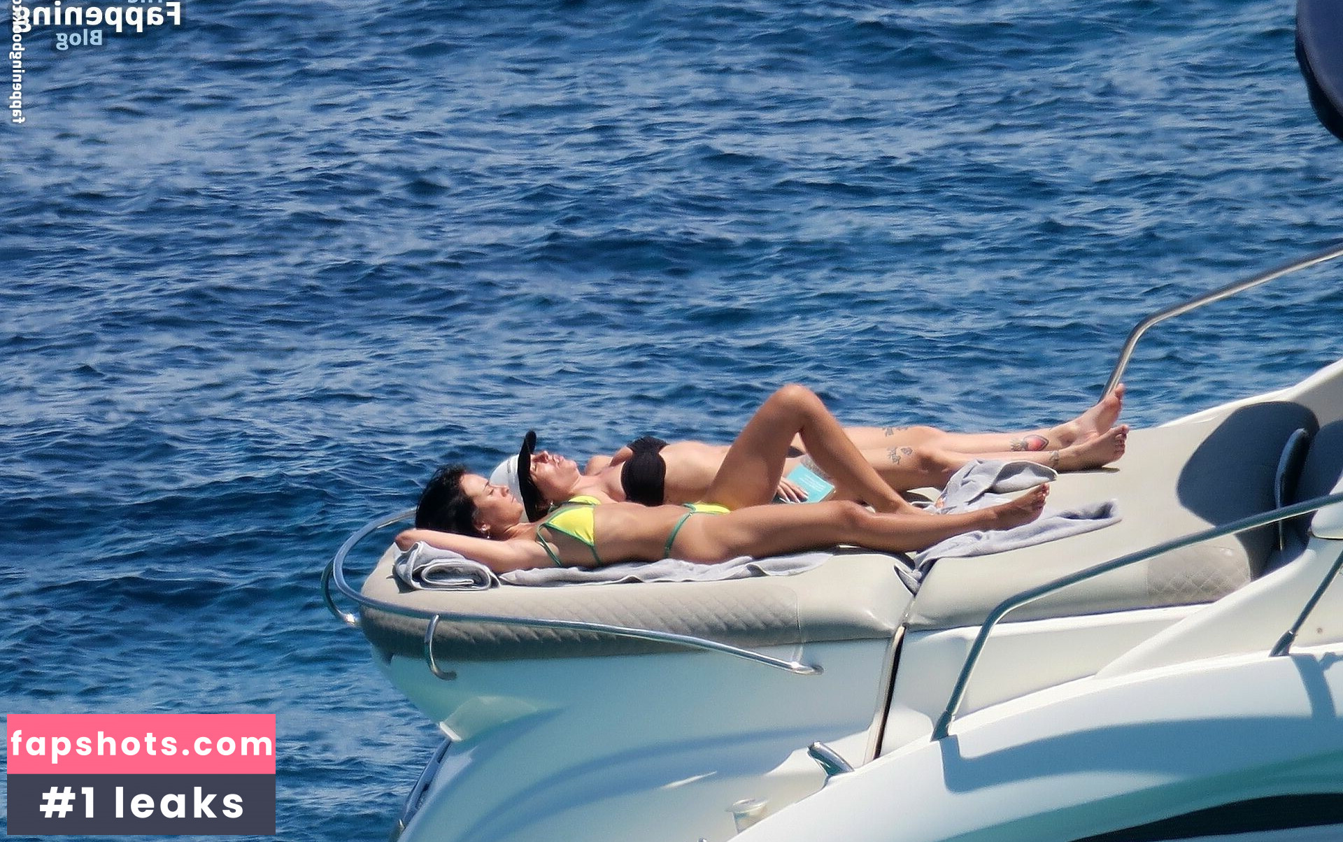 Aitana gallery photo #4