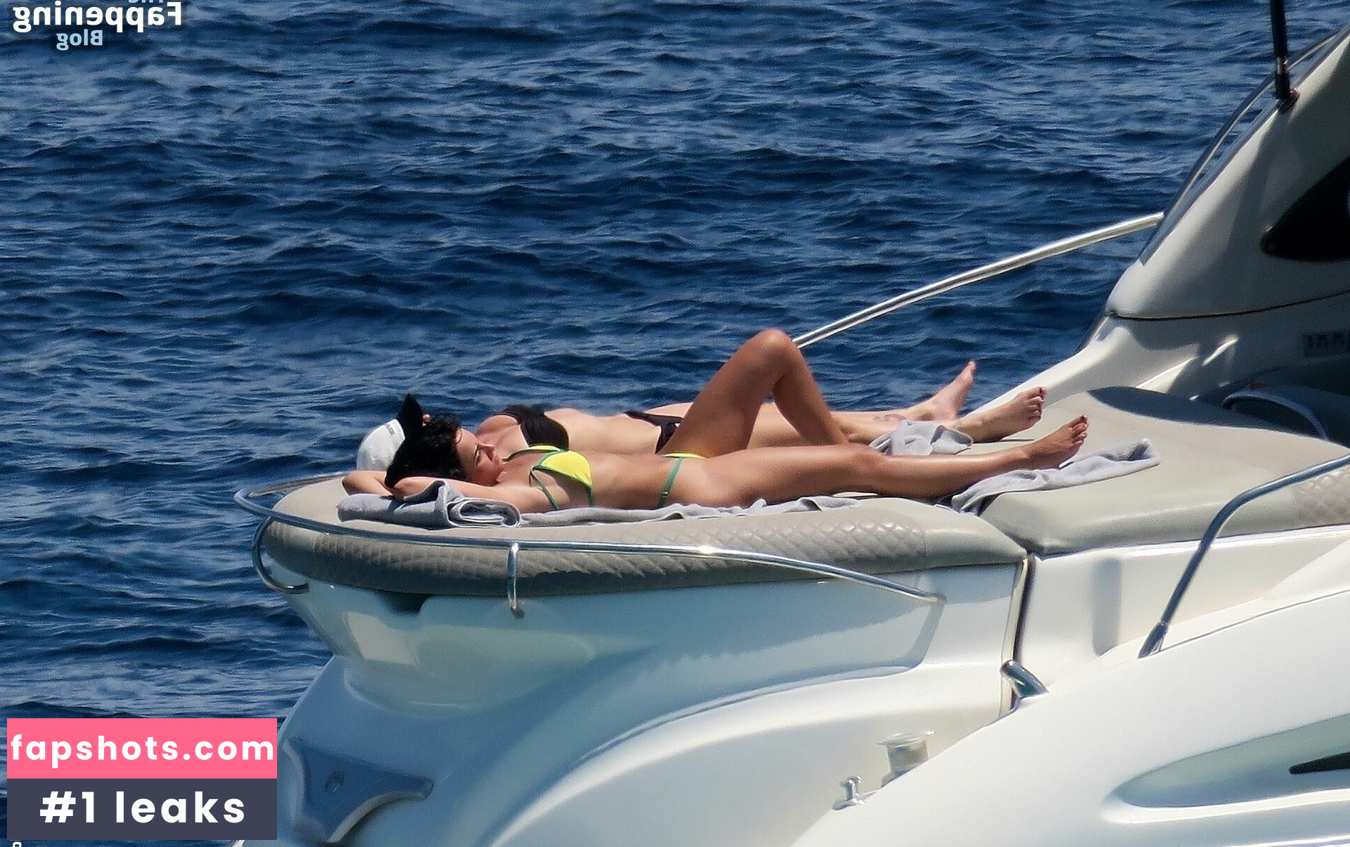 Aitana gallery photo #37