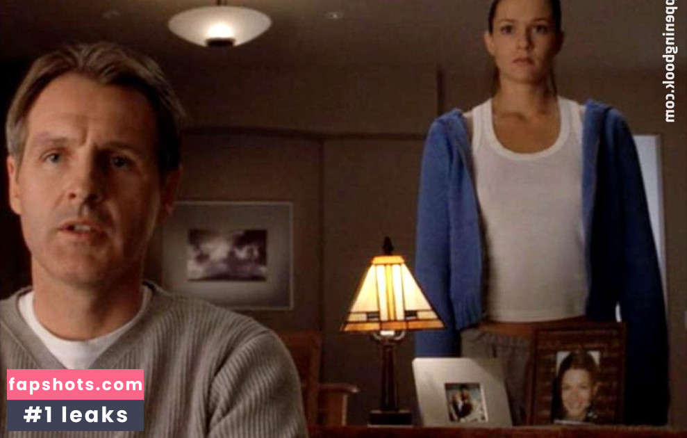 A.J. Cook gallery photo #20