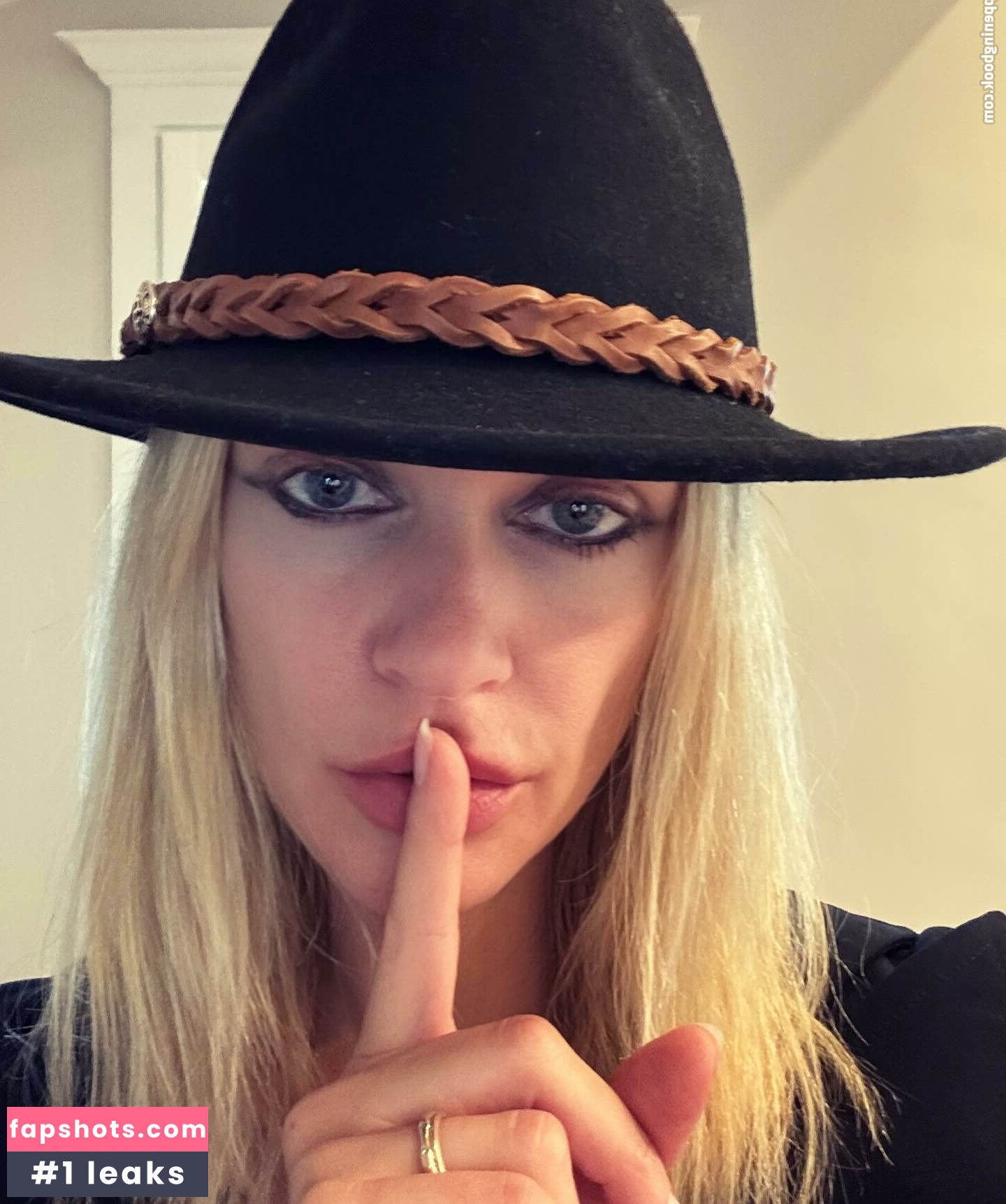 A.J. Cook gallery photo #3