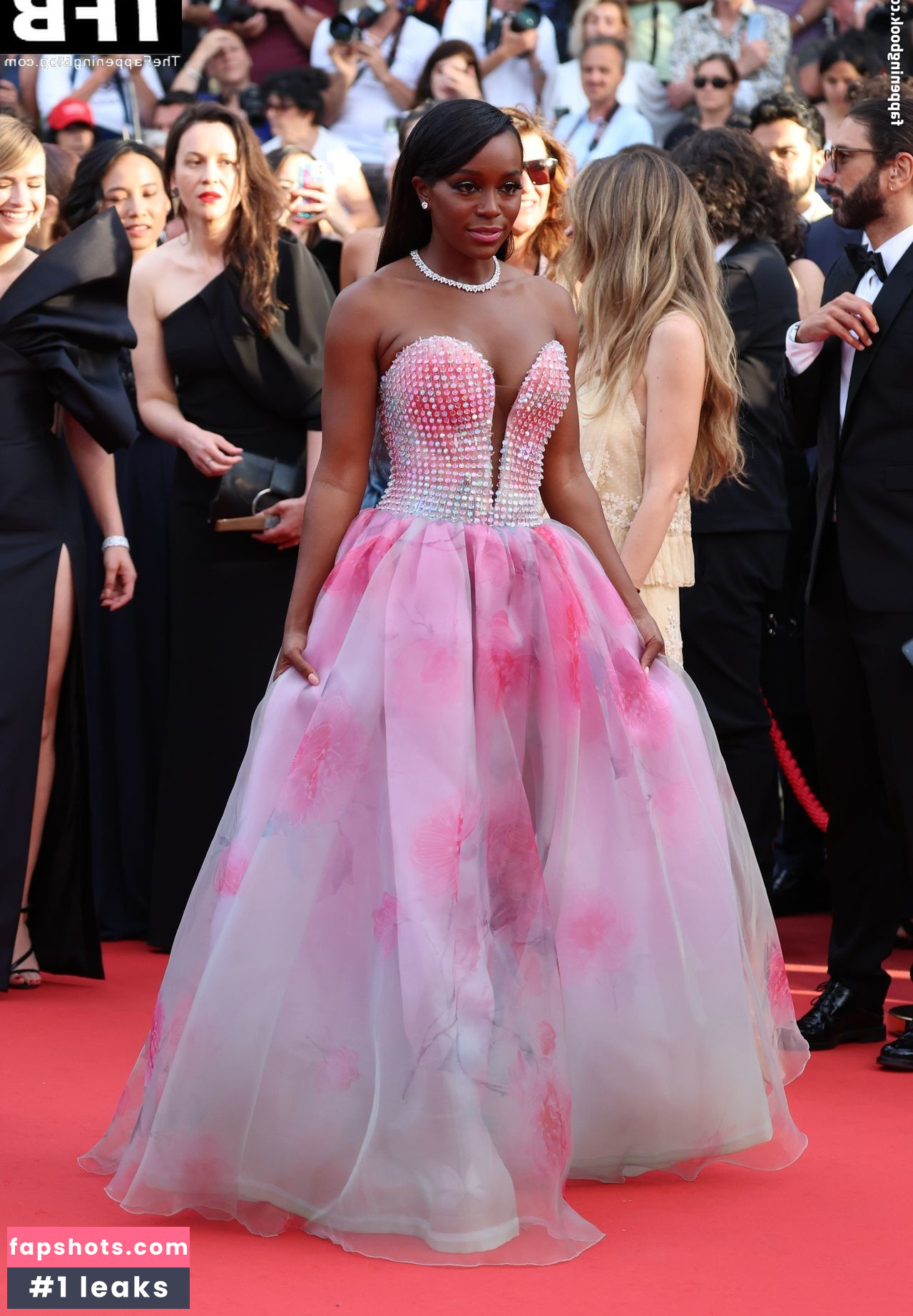 Aja Naomi King gallery photo #21