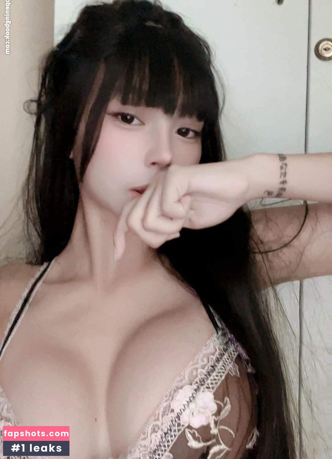 Akari_Cos gallery photo #53