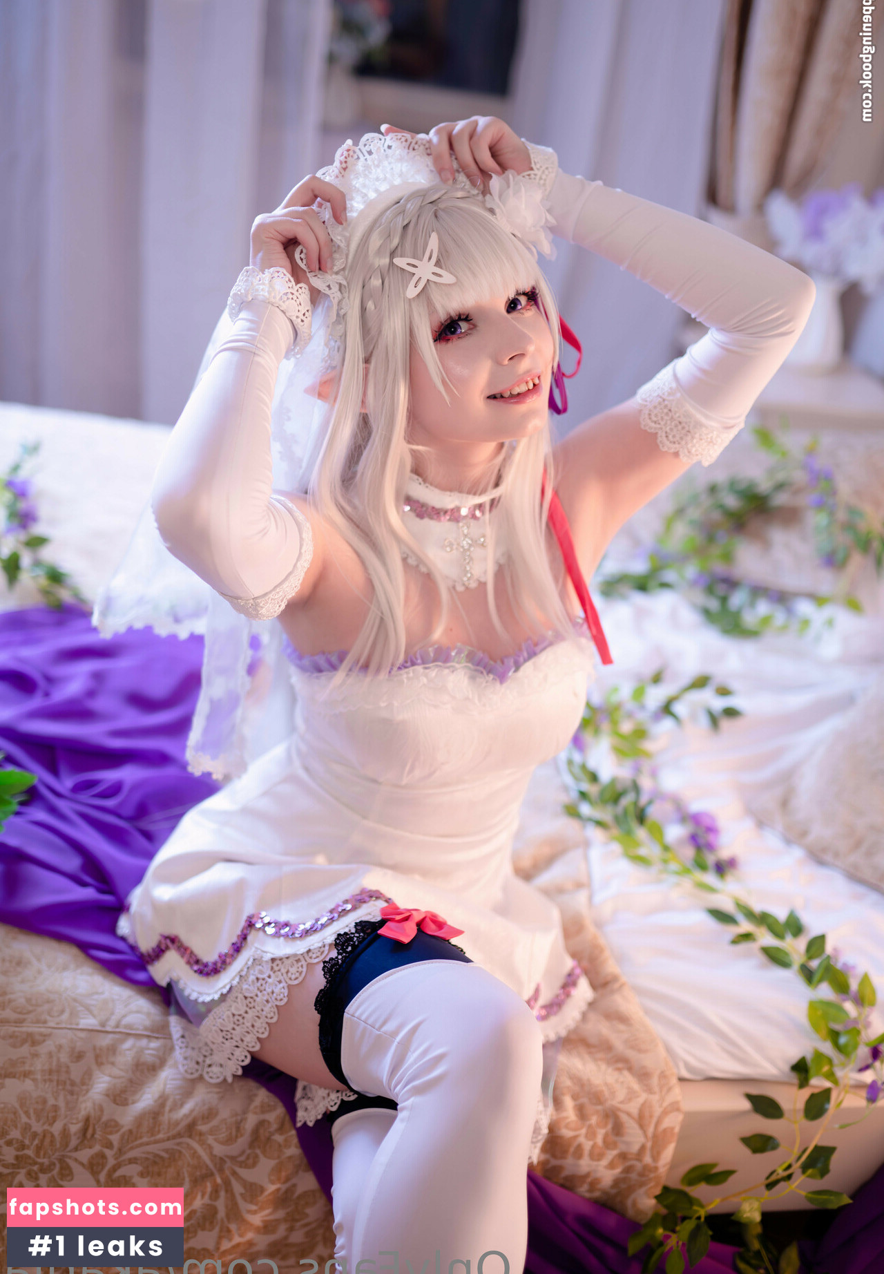 Akariia Cosplay gallery photo #36