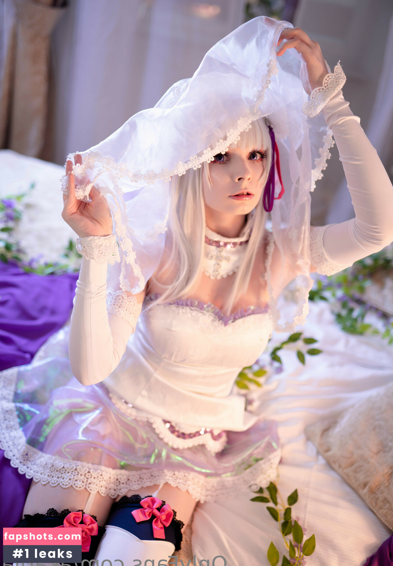 Akariia Cosplay gallery photo #38
