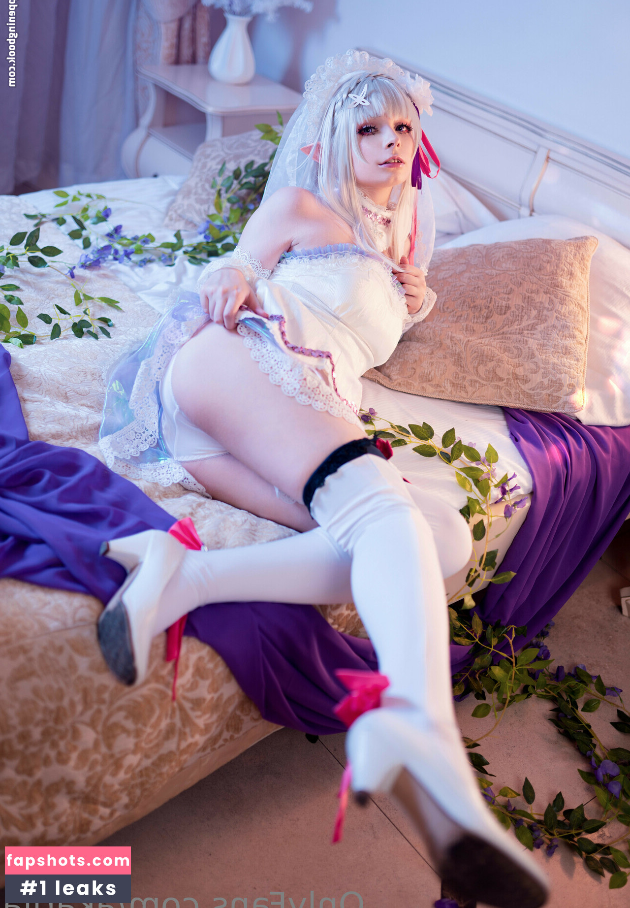 Akariia Cosplay gallery photo #40