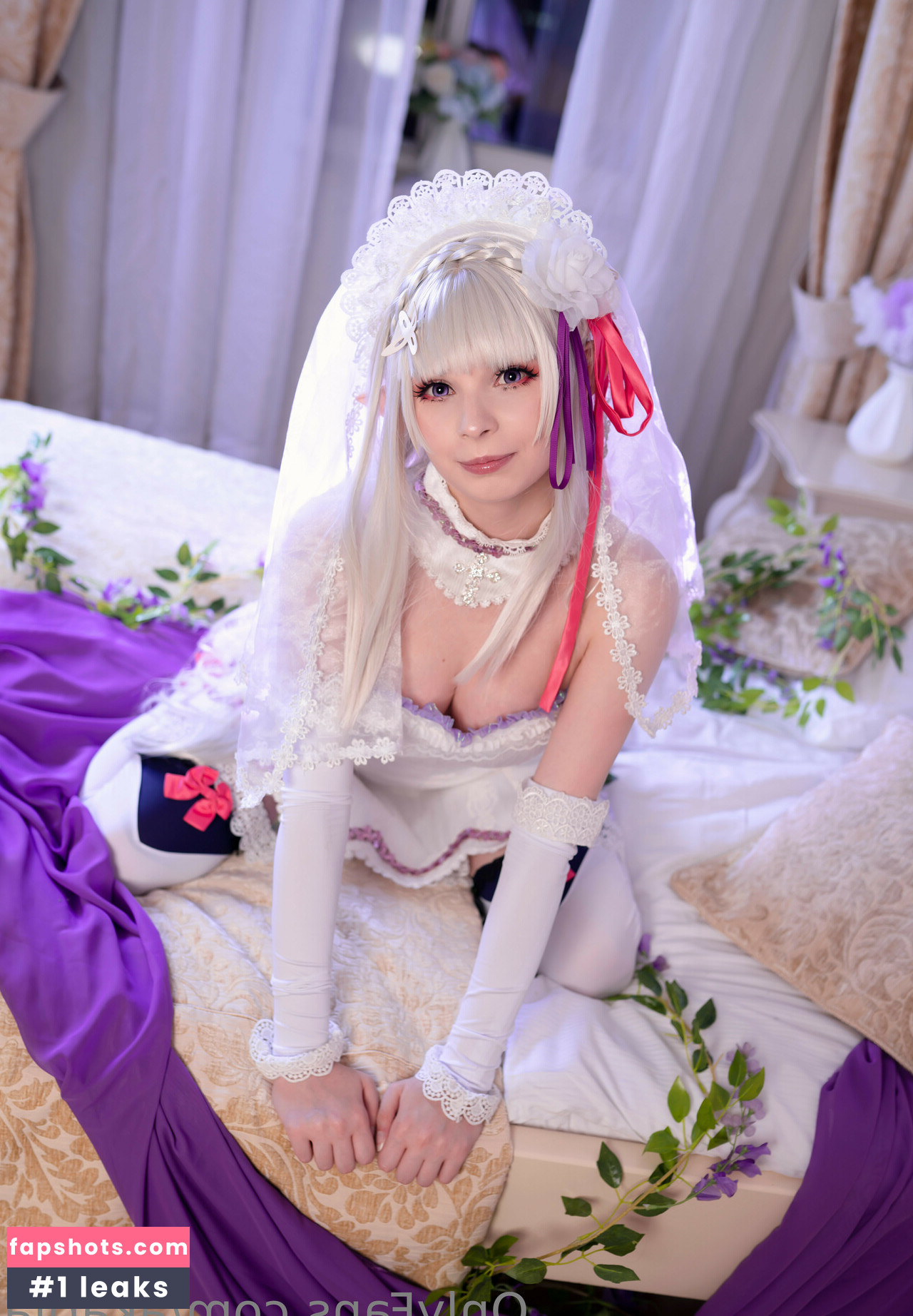 Akariia Cosplay gallery photo #46