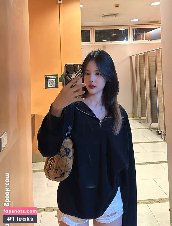 akijun nude babe gallery