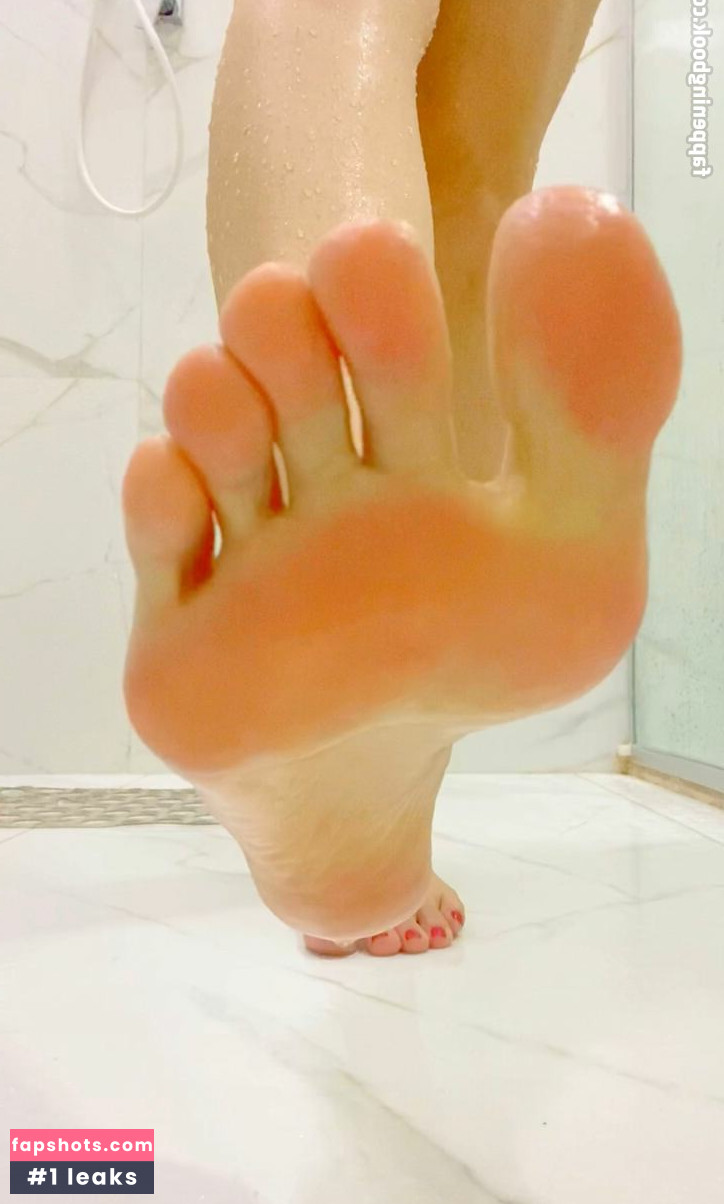 Alaine Crissie gallery photo #12