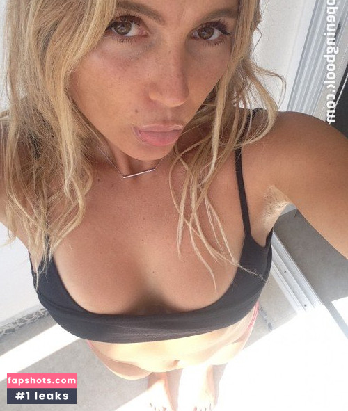 Alana Blanchard gallery photo #47