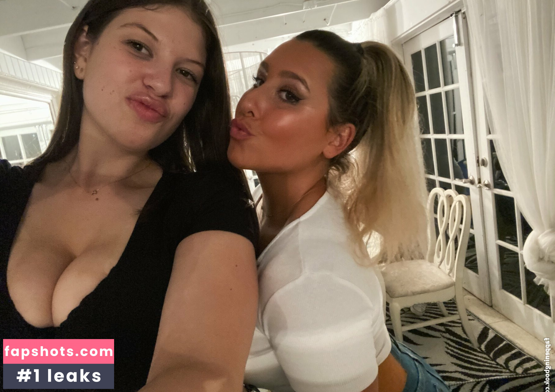 Alana Z gallery photo #17