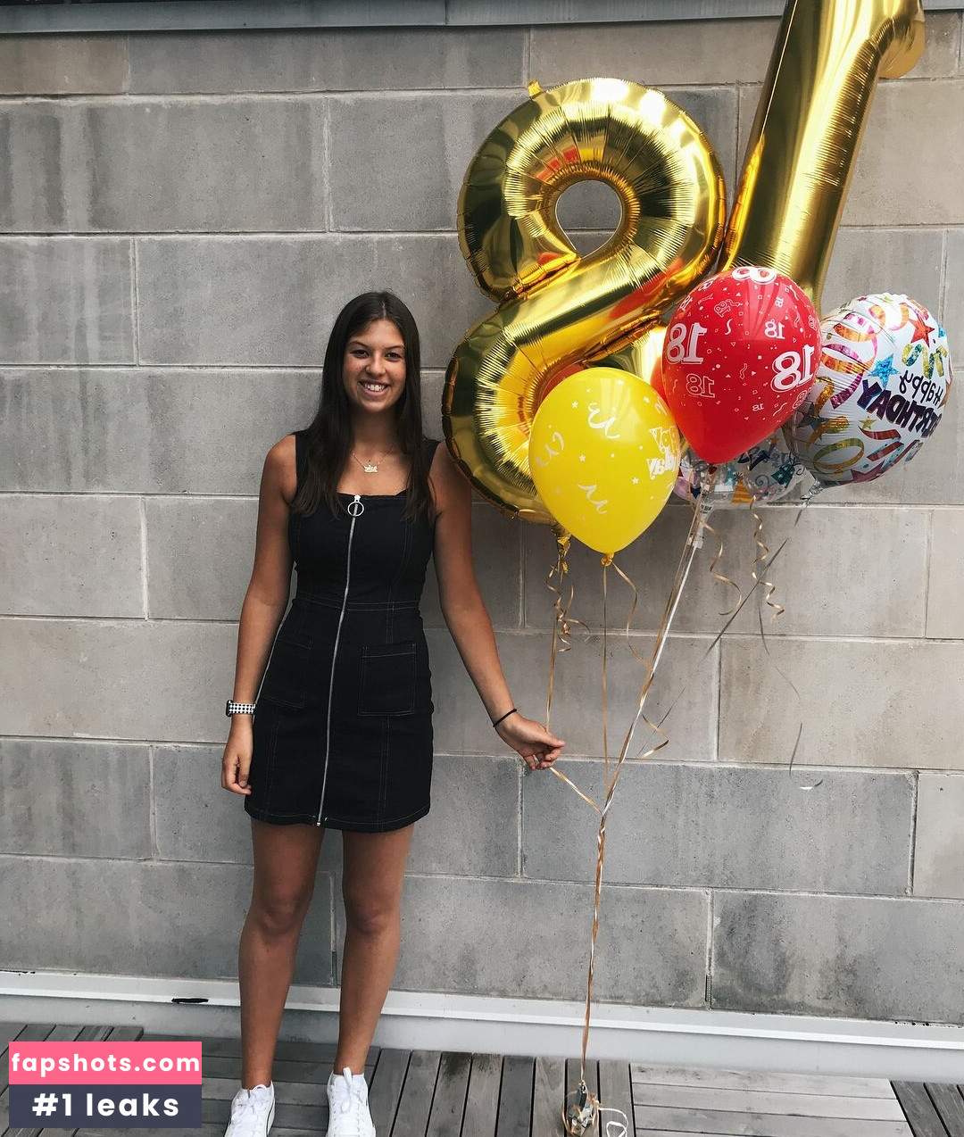 Alana Z gallery photo #4