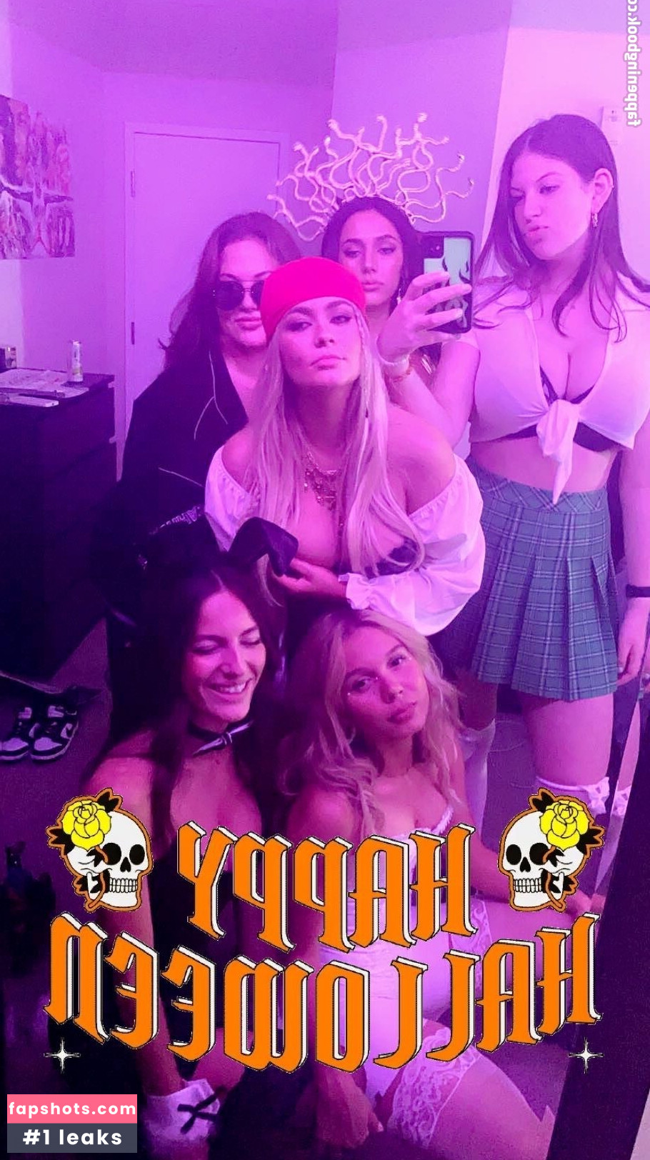 Alana Z gallery photo #5