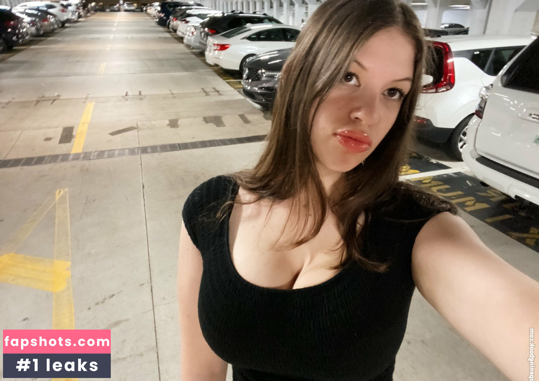 Alana Z gallery photo #6