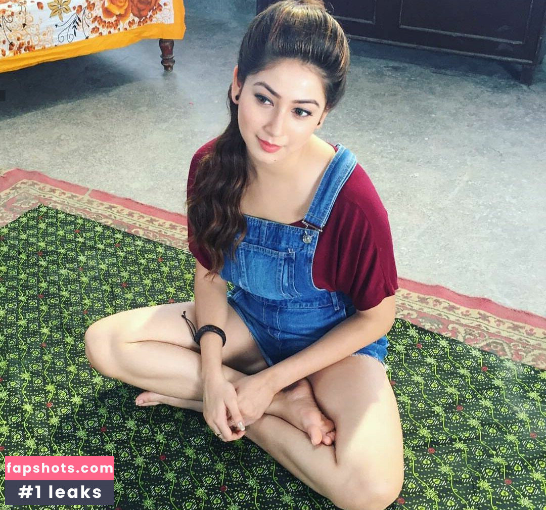 Alankrita Bora gallery photo #3