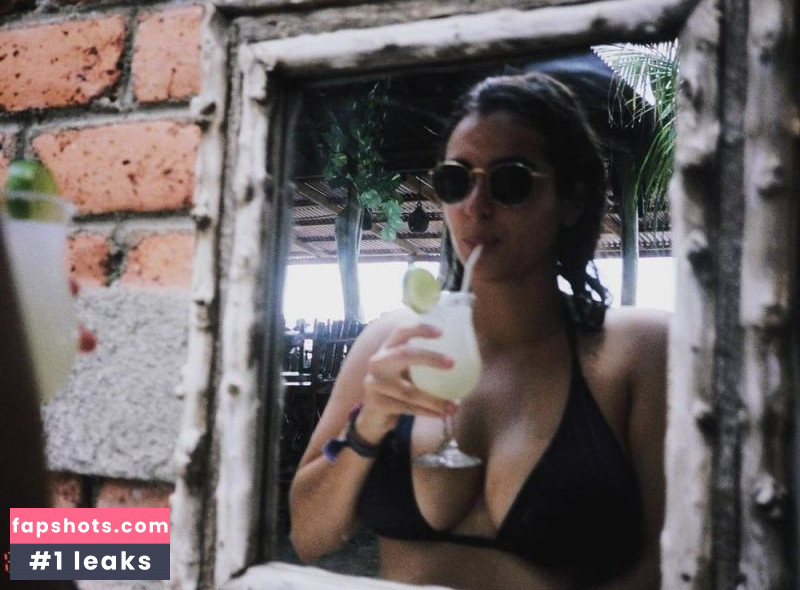 Alanna Masterson gallery photo #34