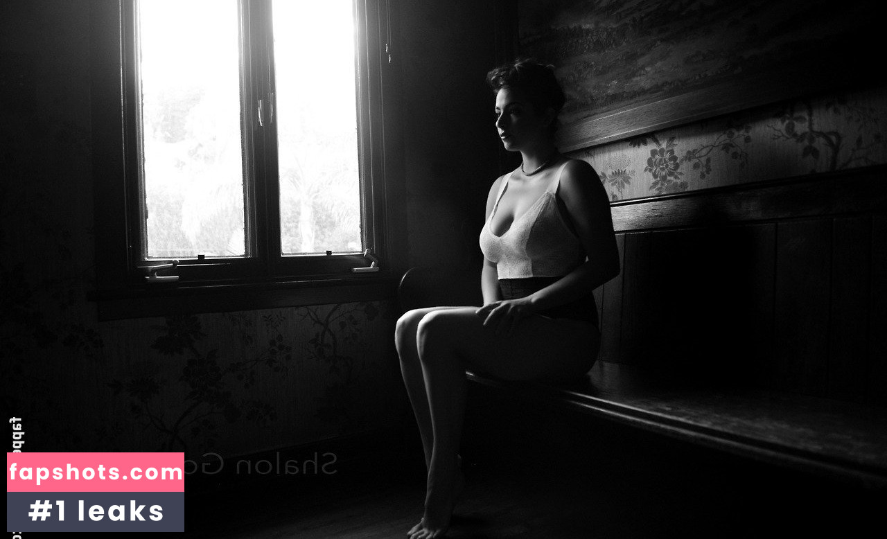 Alanna Masterson gallery photo #66