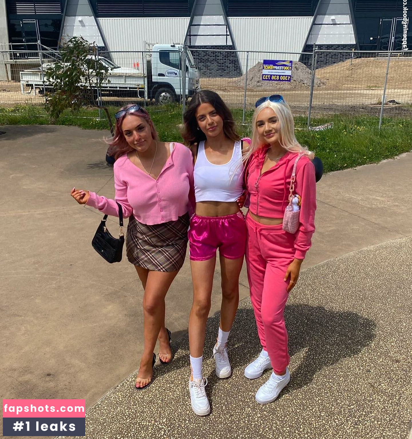 Alanna gallery photo #10