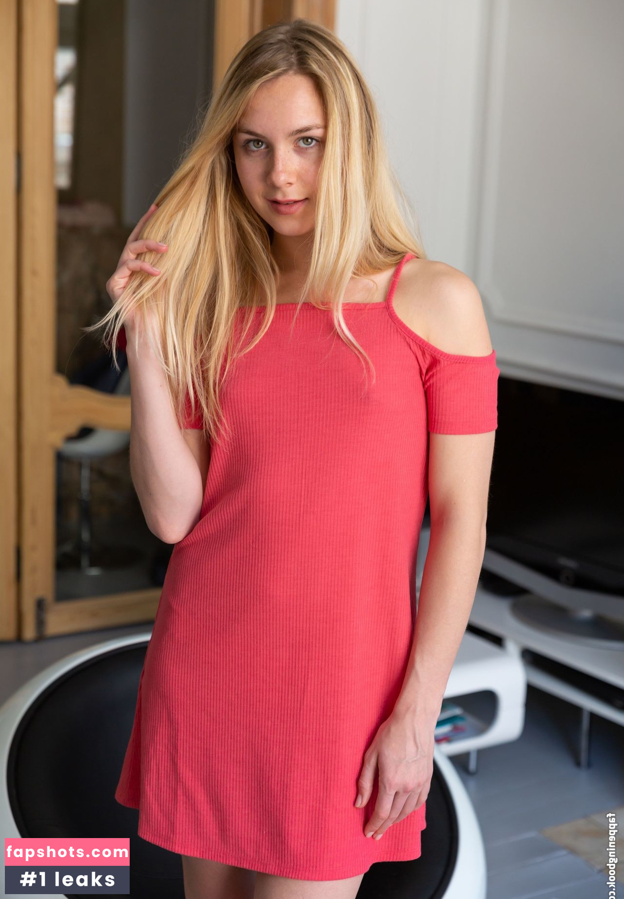 Alecia Fox gallery photo #256